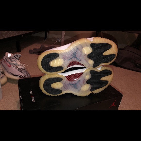 Air Jordan 11 Retro ‘72-10’ - Picture 5 of 7